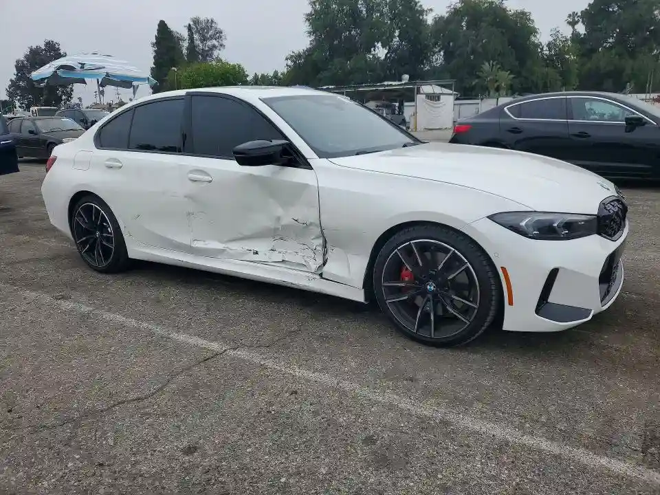 3MW59FT09S8F24764 2025 BMW M3-3