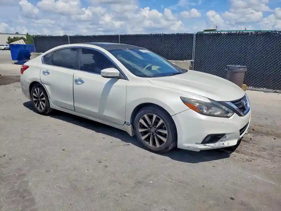 1N4AL3AP5HC170072 2017 NISSAN ALTIMA-3