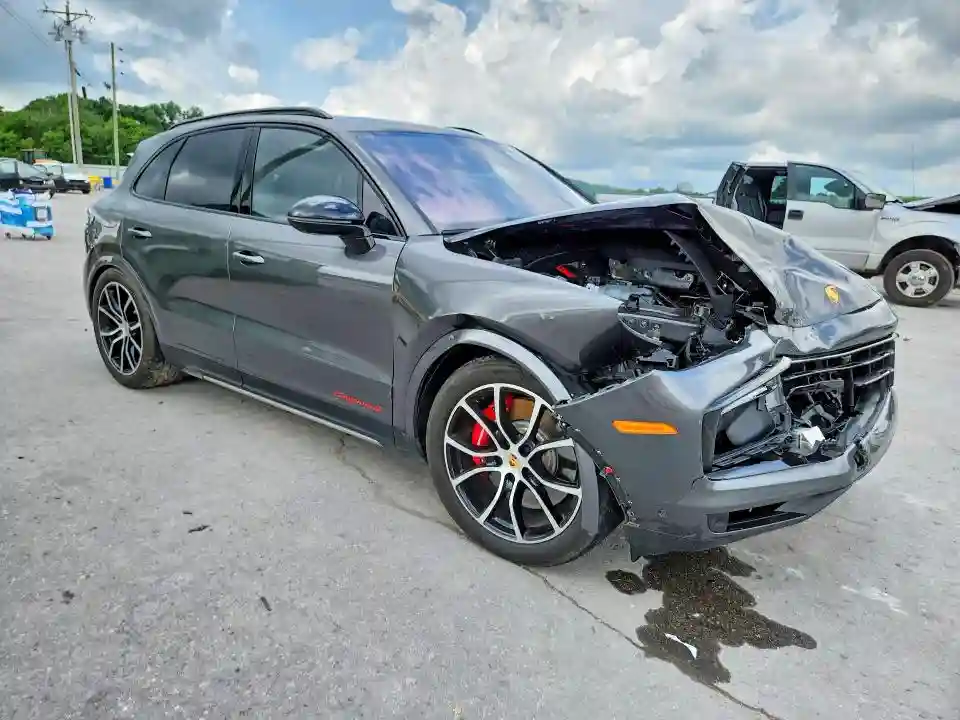 WP1AL2AY4RDA34927 2024 PORSCHE CAYENNE-3