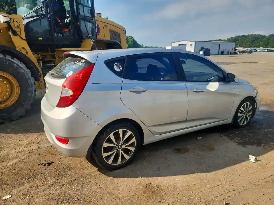 KMHCU5AE3FU217855 2015 HYUNDAI ACCENT-2