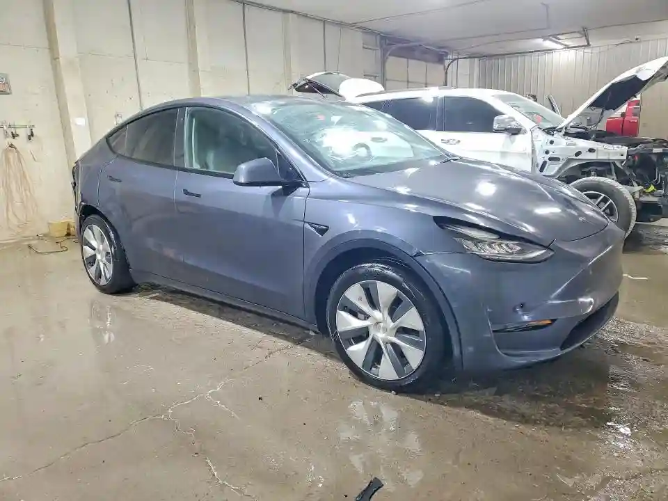 7SAYGDEE3NF393479 2022 TESLA MODEL Y-3