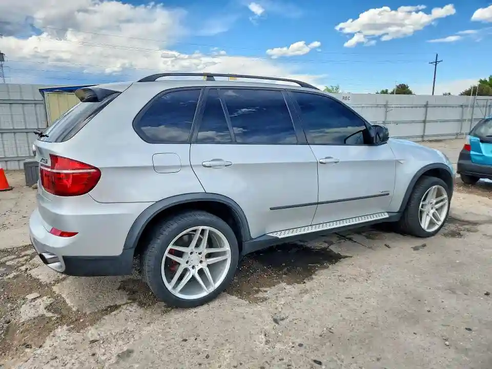 5UXZV4C51BL416338 2011 BMW X5-2