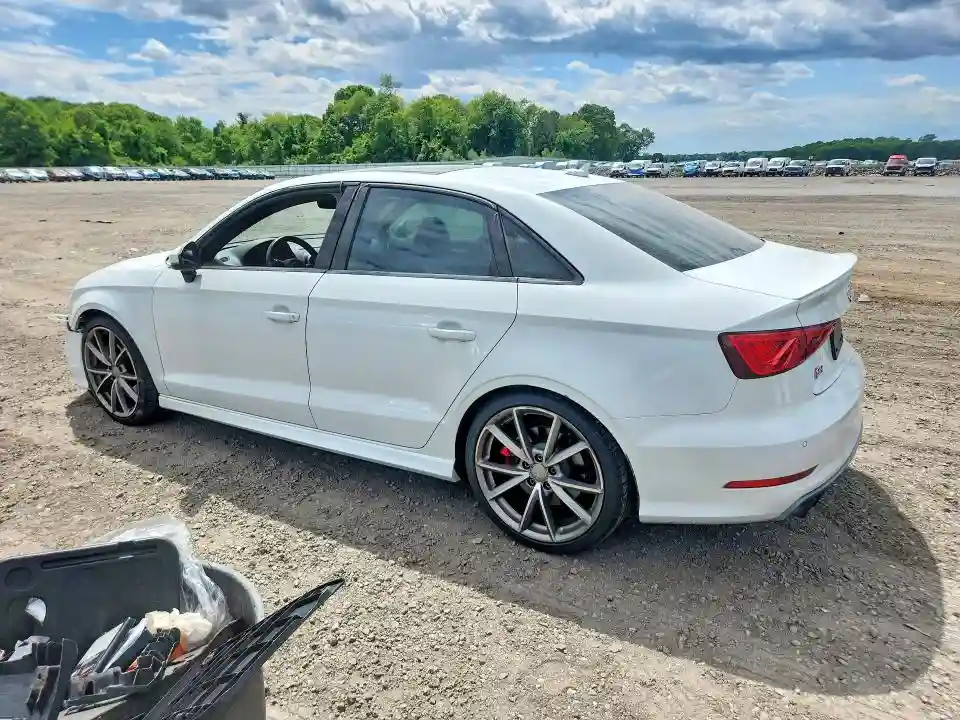 WAUB1GFF4G1030470 2016 AUDI S3-1