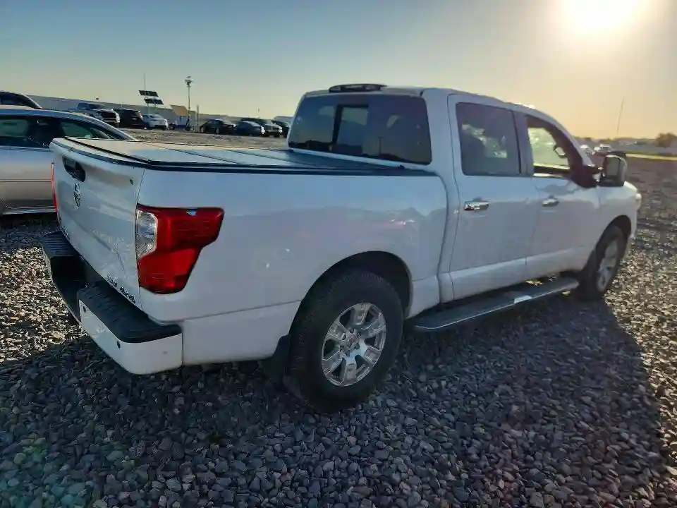 1N6AA1E52JN546649 2018 NISSAN TITAN-2