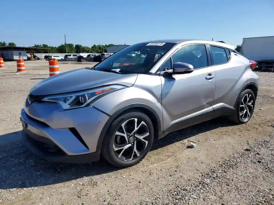 NMTKHMBX7JR047901 2018 TOYOTA C-HR-0