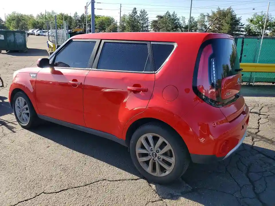 KNDJP3A58J7567660 2018 KIA SOUL-1