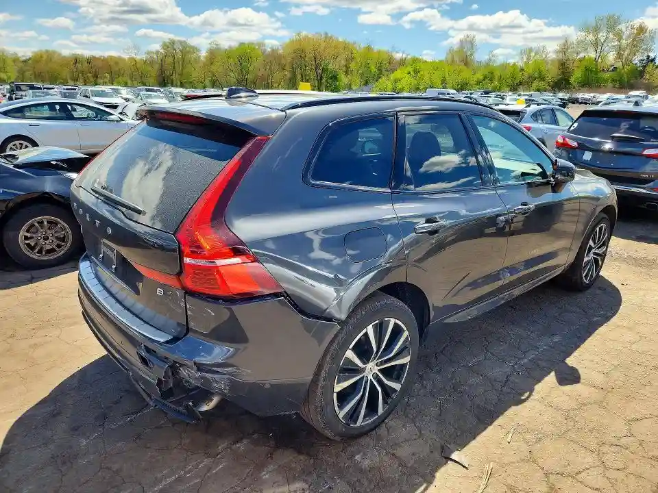 YV4L12RL5R1716240 2024 VOLVO XC60-2