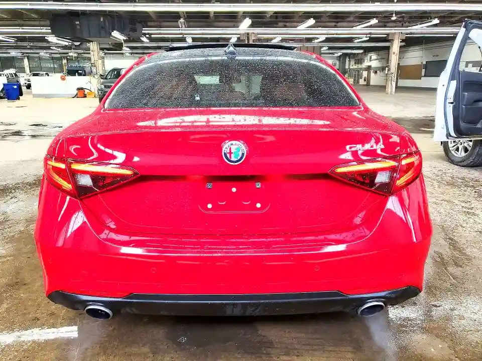 ZARFAEBN4J7575570 2018 ALFA ROMEO GIULIA-5