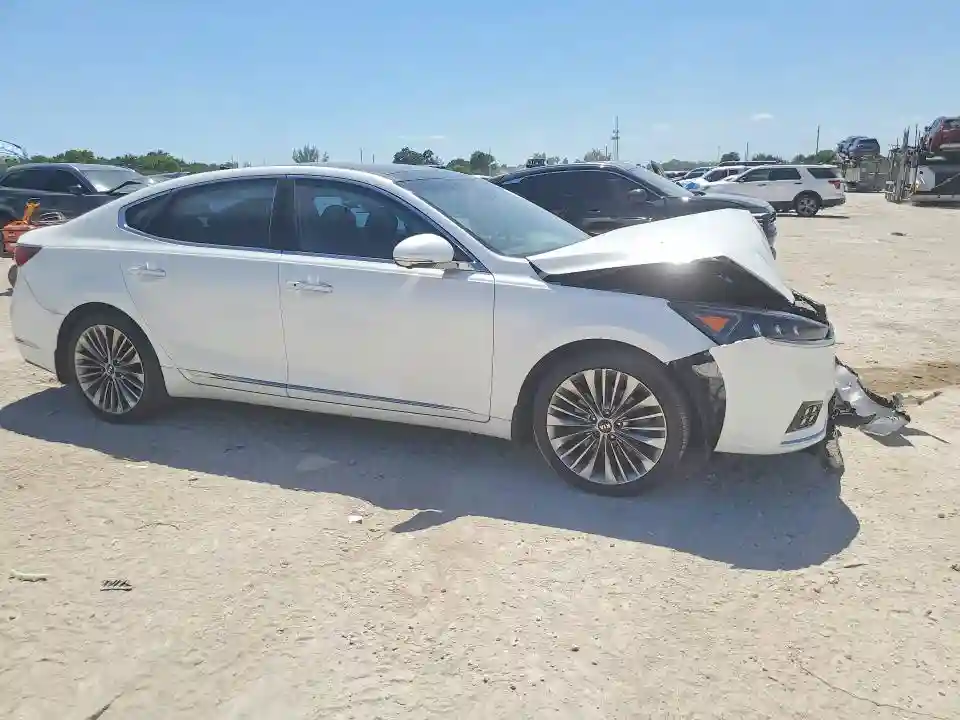 KNALC4J13K5144969 2019 KIA CADENZA-3