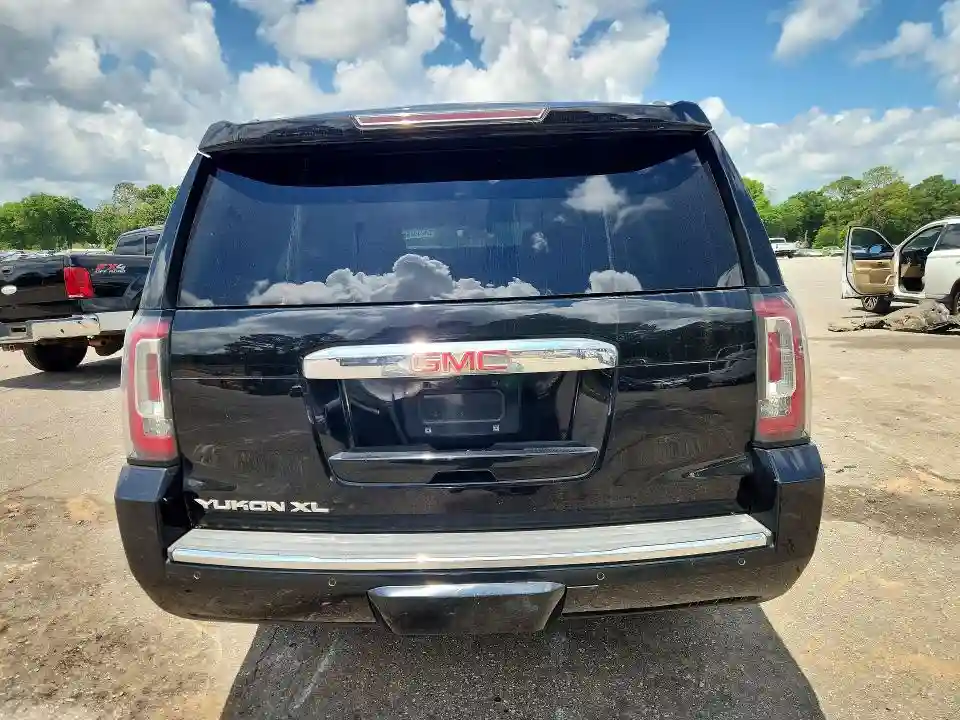 1GKS1HKJXJR170961 2018 GMC YUKON-5