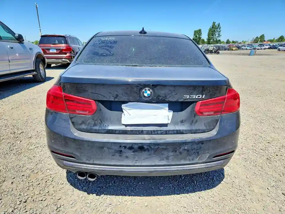 WBA8B9G58HNU48551 2017 BMW 3 SERIES-5