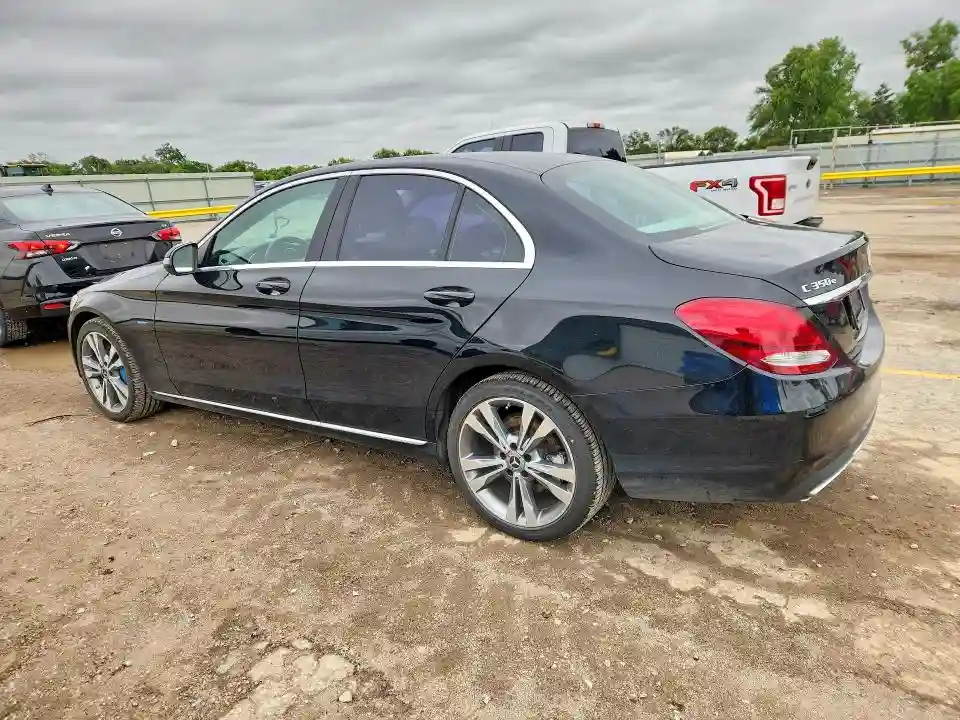 55SWF4HB8HU224036 2017 MERCEDES-BENZ C-CLASS-1