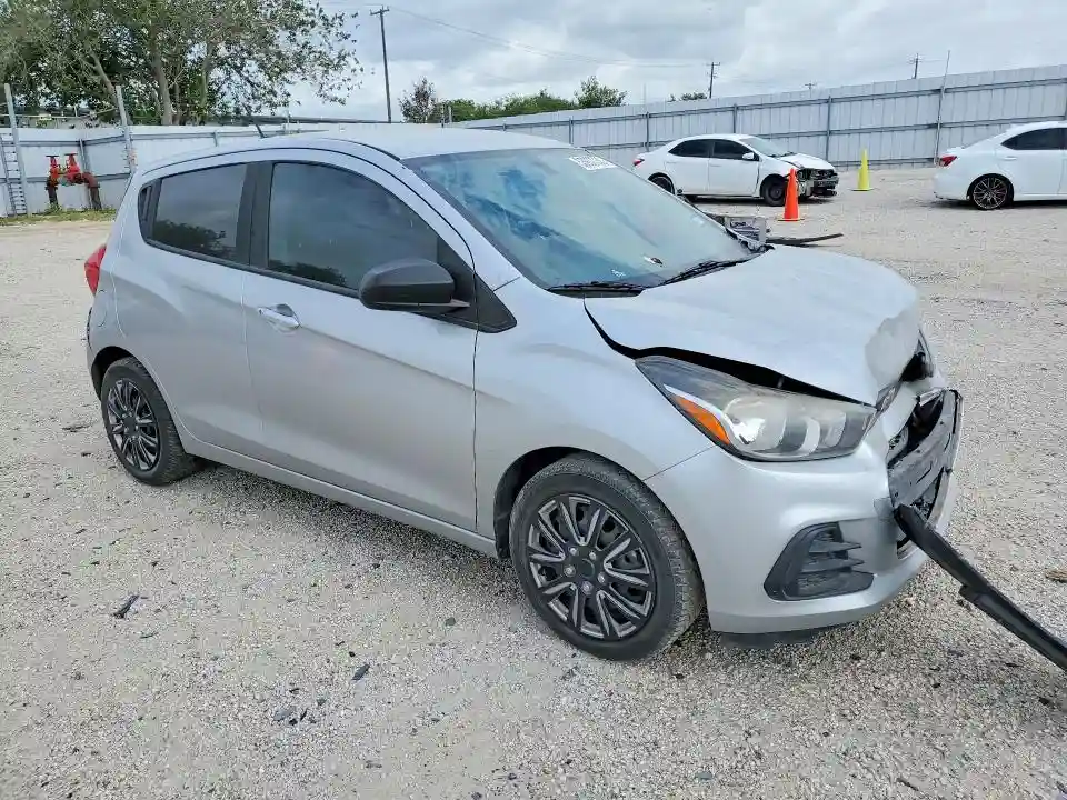 KL8CB6SA0JC435416 2018 CHEVROLET SPARK-3