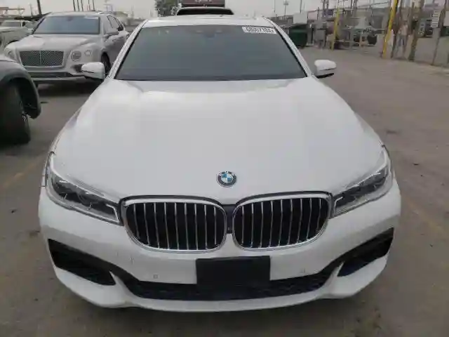WBA7F0C5XKGM25771 2019 BMW 7 SERIES-4