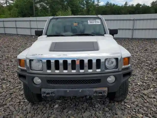 5GTMNJEE4A8138679 2010 HUMMER H3-4