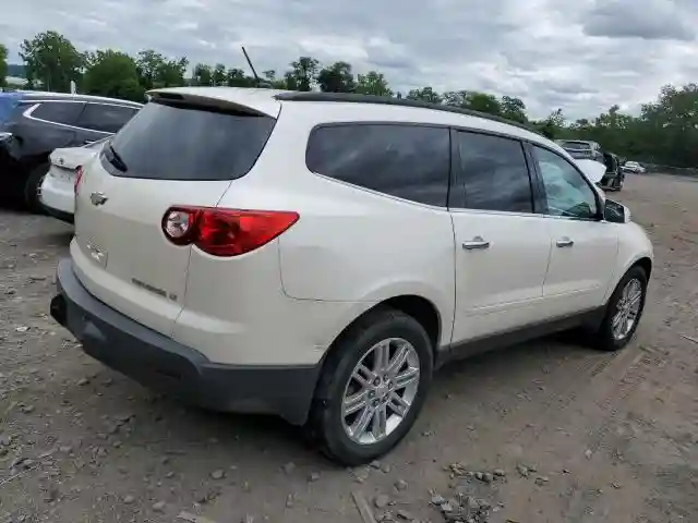 1GNKVGED4BJ223256 2011 CHEVROLET TRAVERSE-2