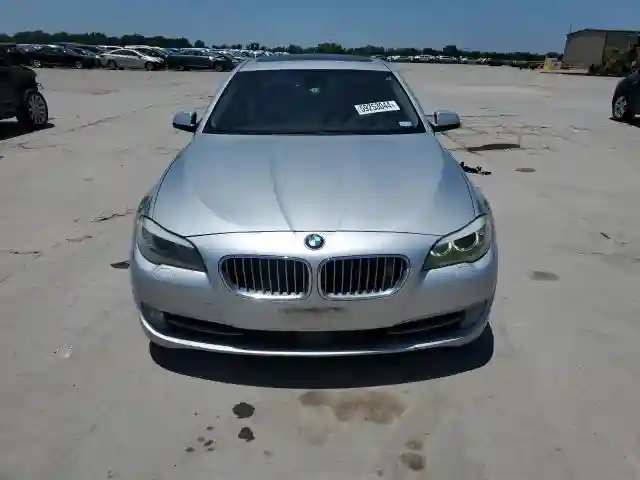 WBAFR7C5XBC600068 2011 BMW 5 SERIES-4