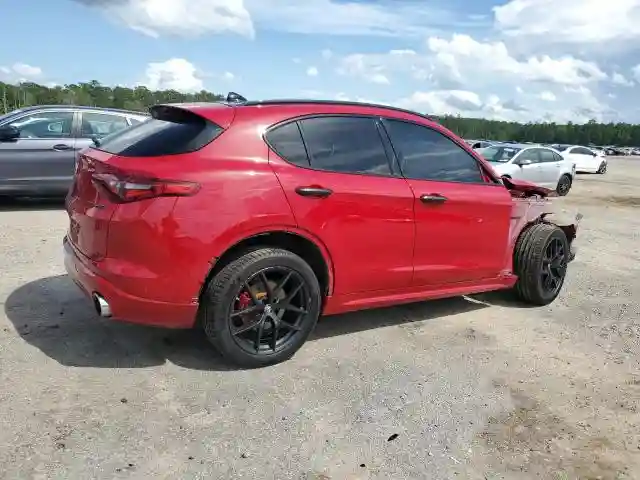 ZASPAKBN1M7D19623 2021 ALFA ROMEO STELVIO-2