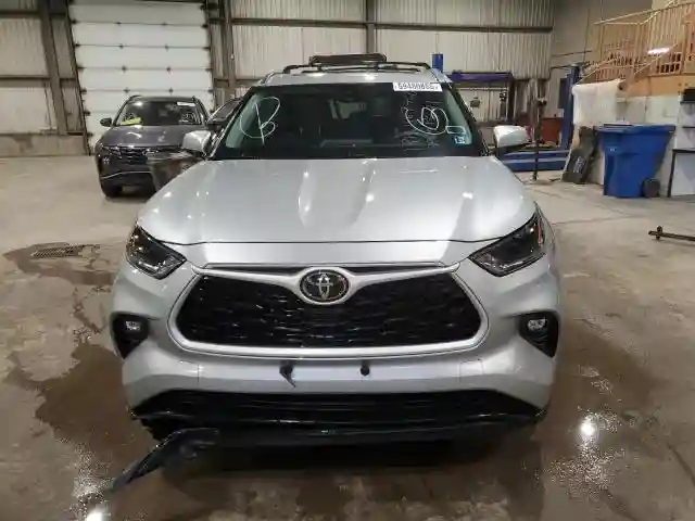 5TDGZRBH3MS069554 2021 TOYOTA HIGHLANDER-4