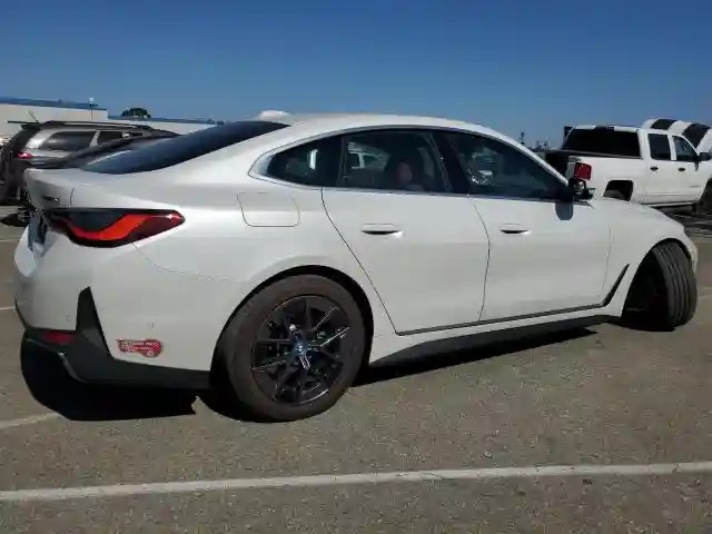 WBY73AW08RFT27984 2024 BMW I4 EDRIVE-2