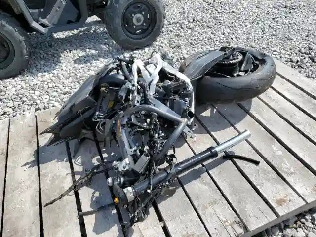 JYARM38E5RA009129 2024 YAMAHA YZFR7-4