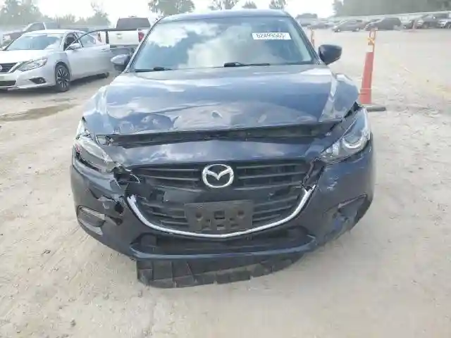 3MZBN1V38JM213132 2018 MAZDA 3-4