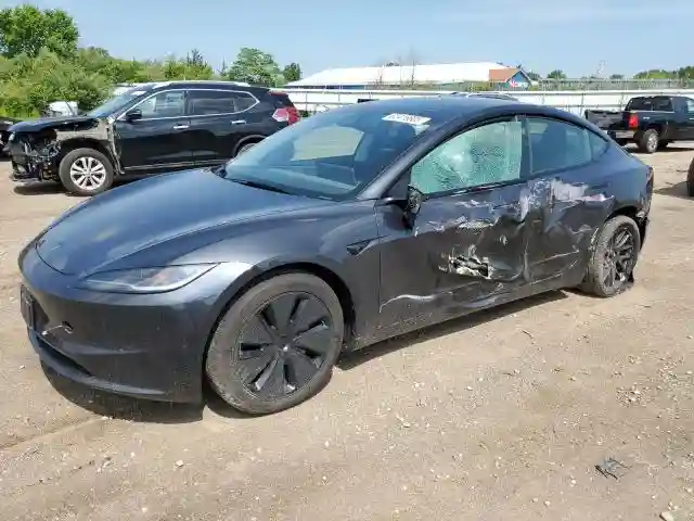 5YJ3E1EA0RF769473 2024 TESLA MODEL 3-0