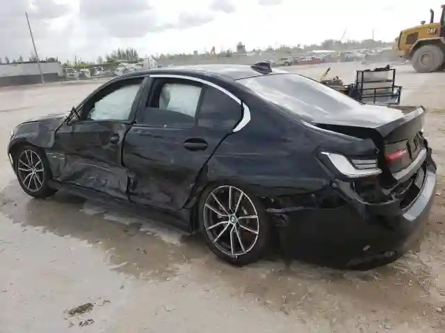 3MW5R1J55K8B00371 2019 BMW 3 SERIES-1