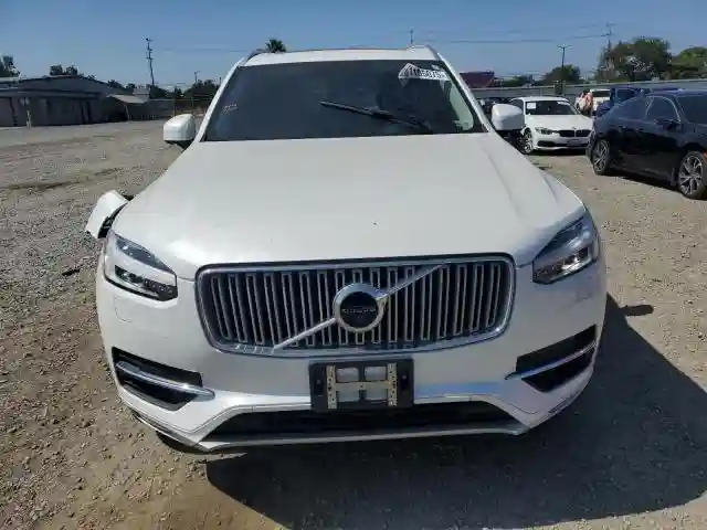 YV4A22PL0H1152650 2017 VOLVO XC90-4