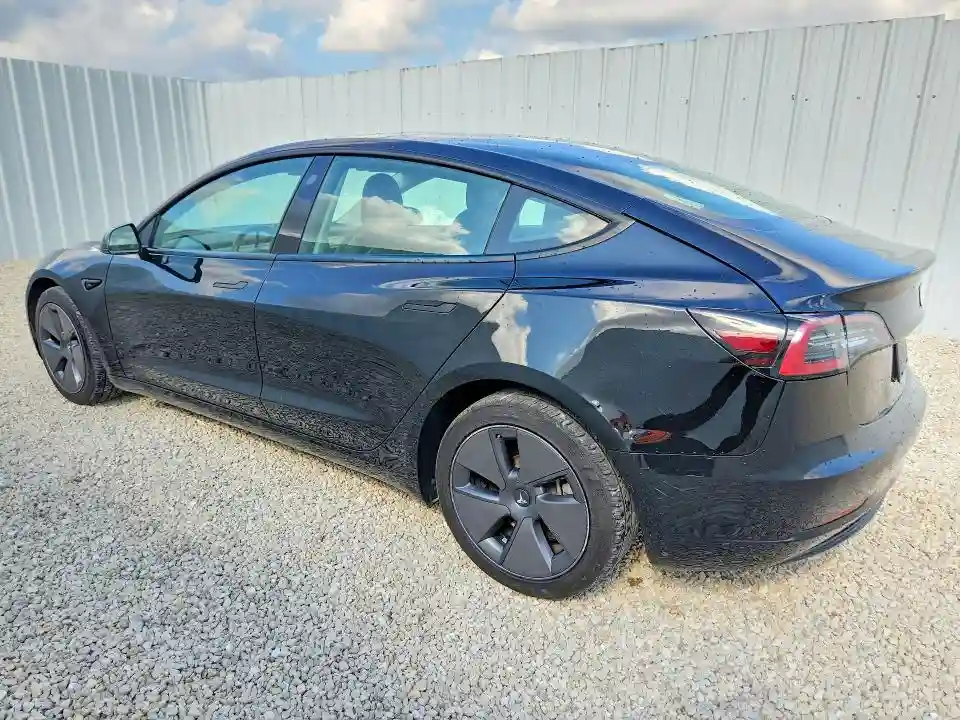 5YJ3E1EA5PF456710 2023 TESLA MODEL 3-1