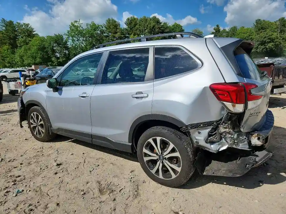 JF2SKANC2NH421398 2022 SUBARU FORESTER-1