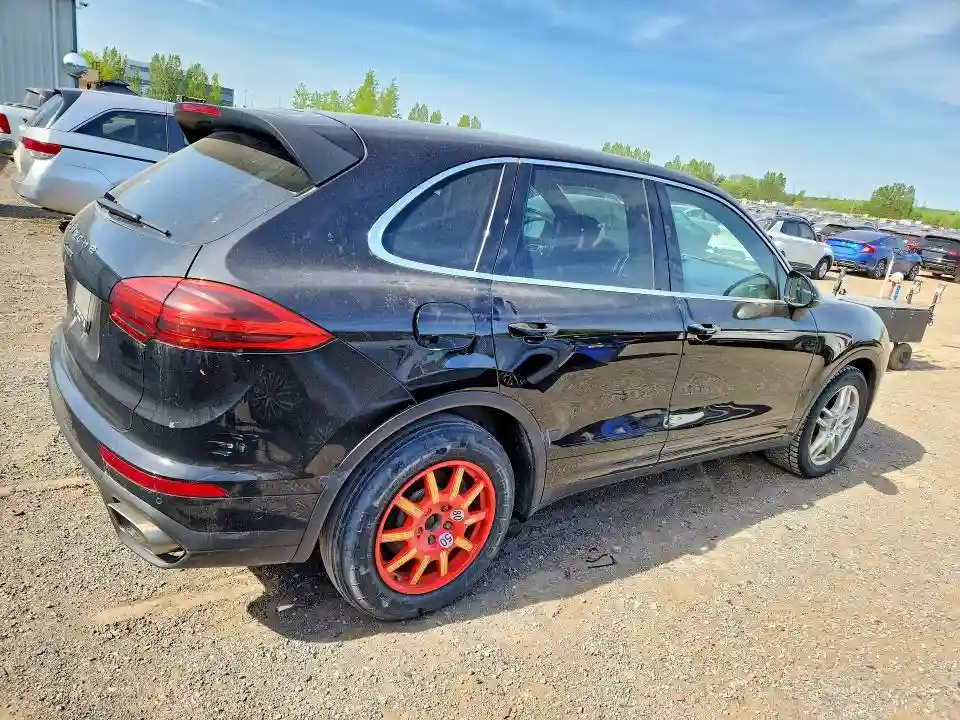 WP1AA2A27GLA06284 2016 PORSCHE CAYENNE-2