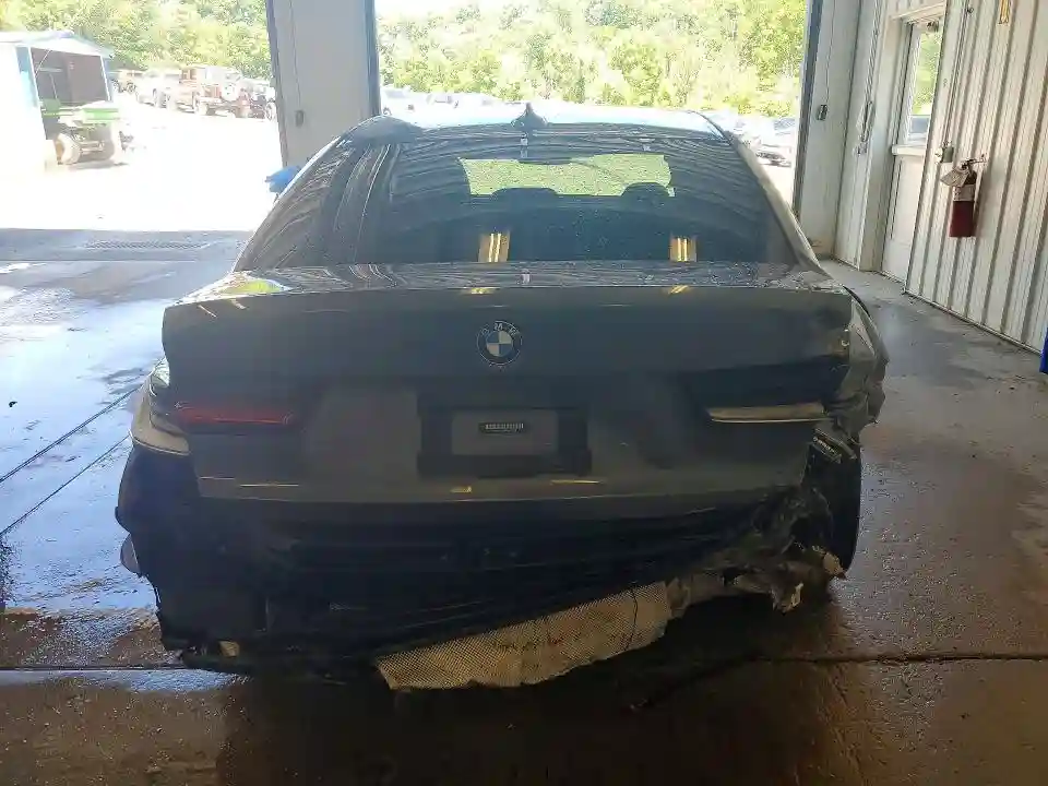 3MW5R7J06M8B77258 2021 BMW 3 SERIES-5
