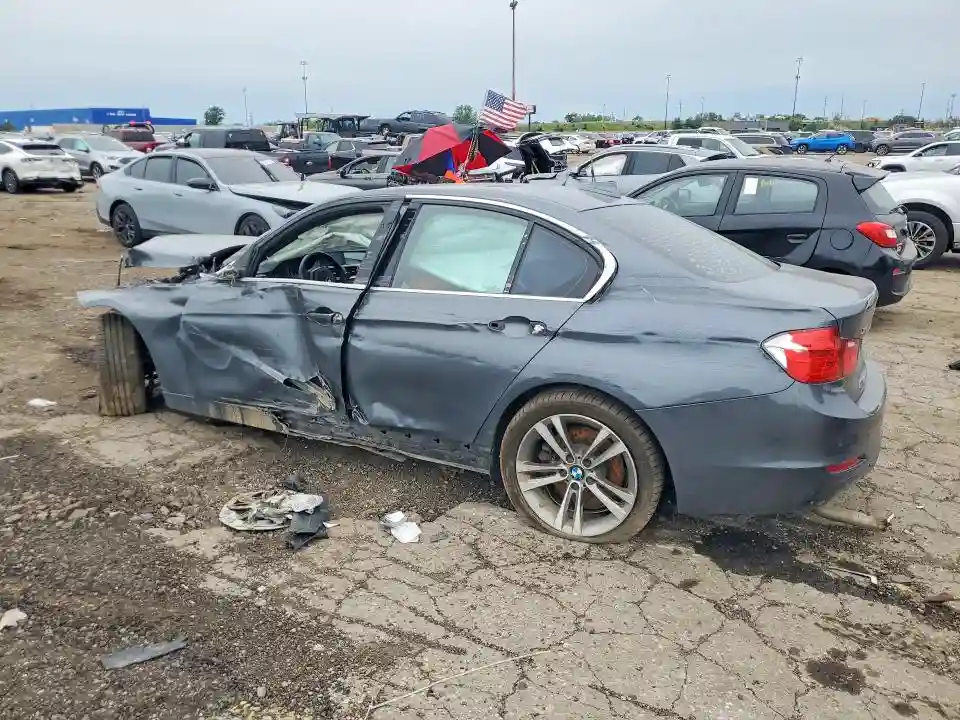 WBA3B9G53FNR93435 2015 BMW 3 SERIES-1