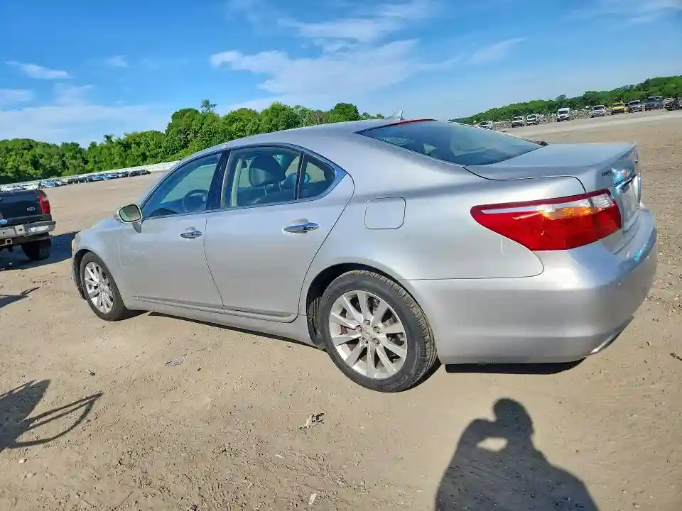 JTHCL5EF8C5012904 2012 LEXUS LS460-1