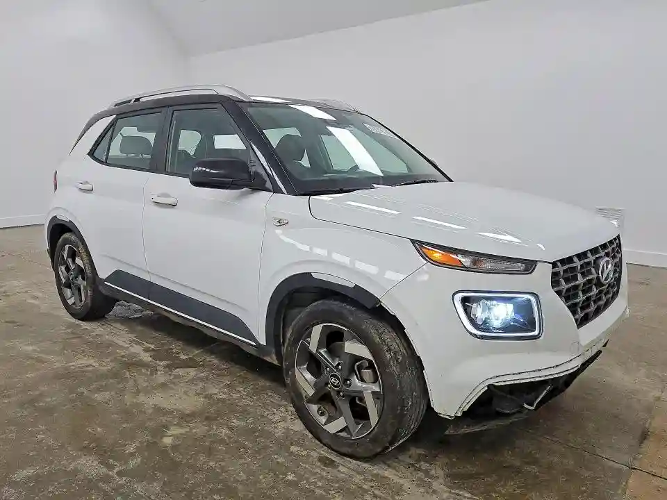 KMHRC8A3XNU172117 2022 HYUNDAI VENUE-3