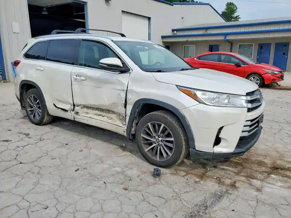 5TDJZRFH2HS365509 2017 TOYOTA HIGHLANDER-3