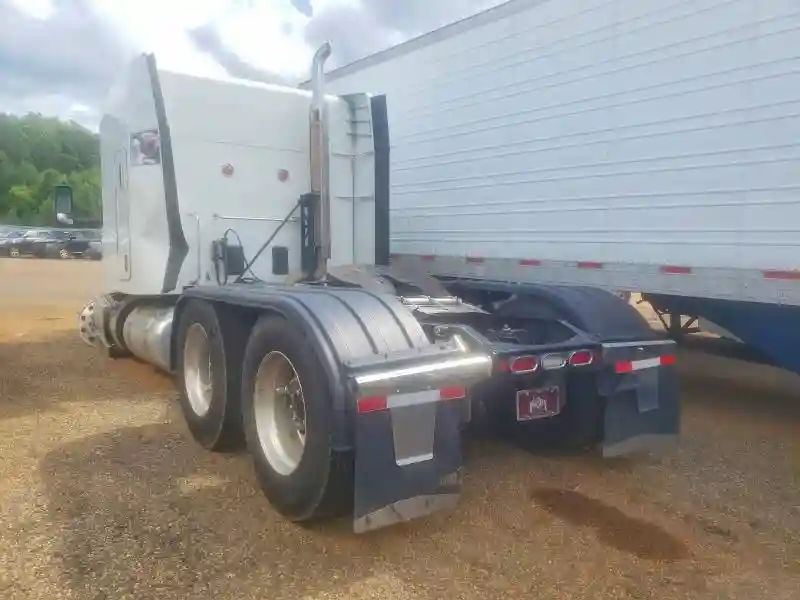 1XPBDP9X0ND812984 2022 PETERBILT TRACTOR ALL MODELS-2