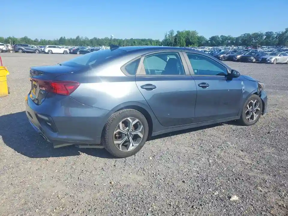 3KPF24AD9ME287879 2021 KIA FORTE-2