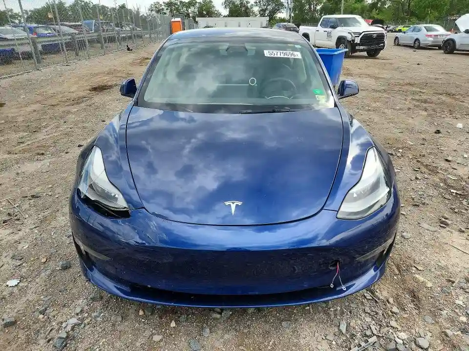 5YJ3E1EA7NF185940 2022 TESLA MODEL 3-4