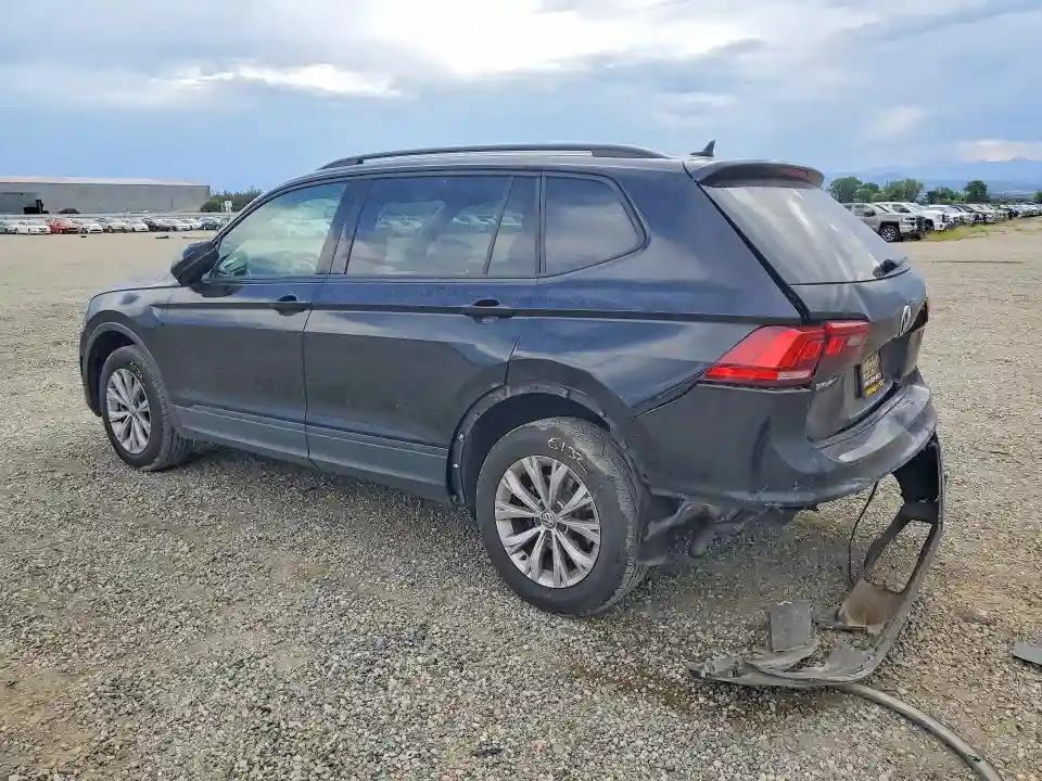 3VV1B7AX0LM058843 2020 VOLKSWAGEN TIGUAN-1