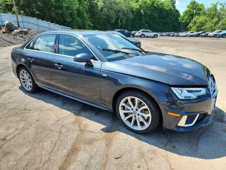 WAUENAF45KA015952 2019 AUDI A4-3