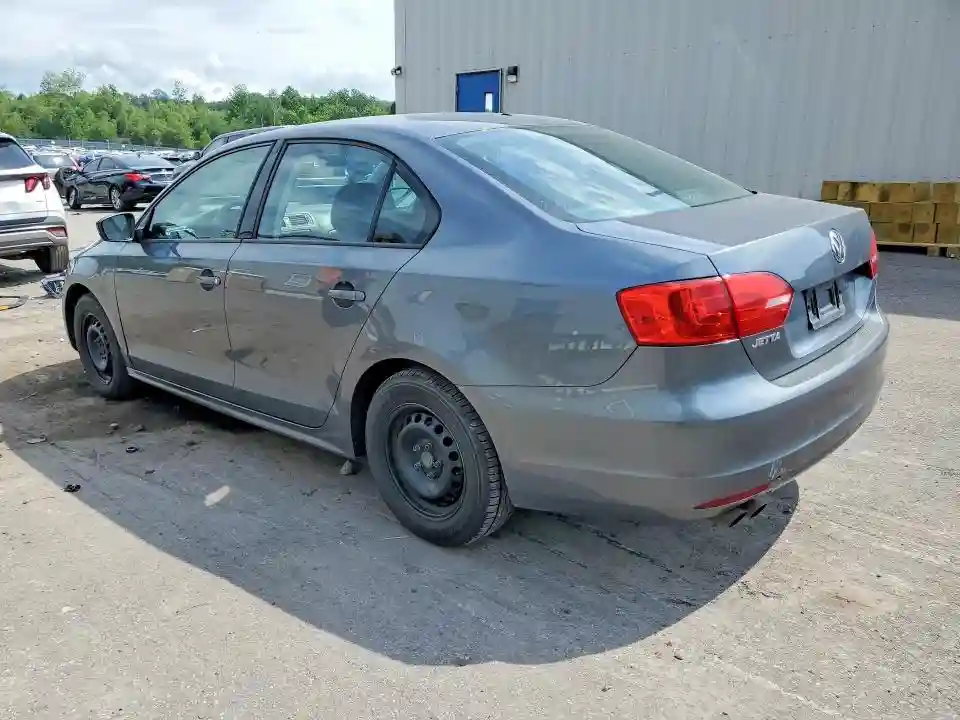 3VW1K7AJ3EM322003 2014 VOLKSWAGEN JETTA-1
