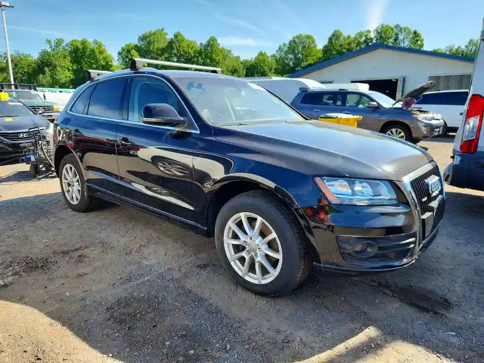 WA1CKAFP3AA077792 2010 AUDI Q5-3