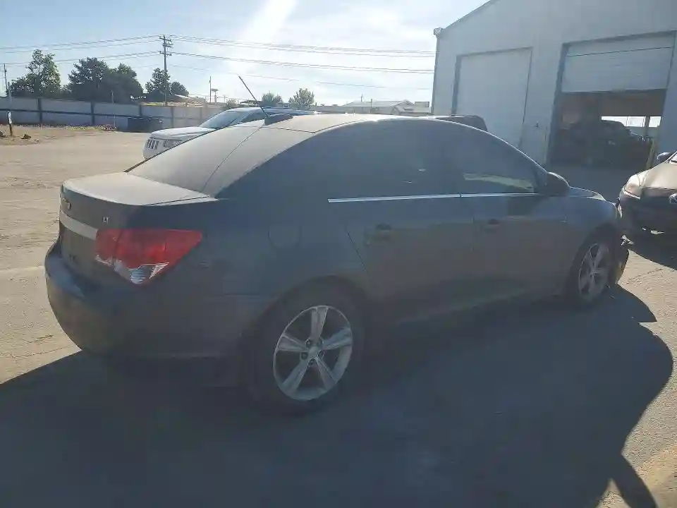 1G1PE5SB1F7251629 2015 CHEVROLET CRUZE-2