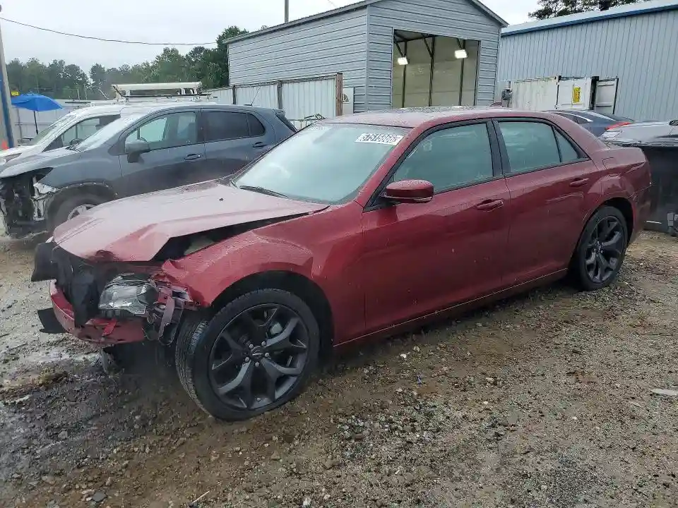 2C3CCABG8PH599793 2023 CHRYSLER 300-0
