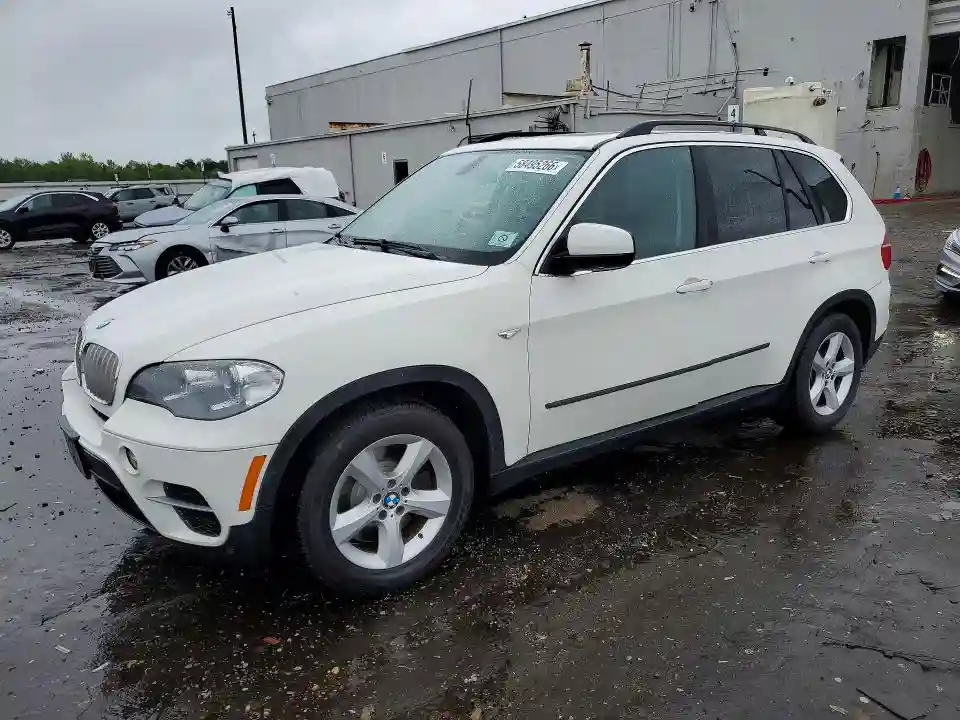 5UXZV8C51CL422729 2012 BMW X5-0