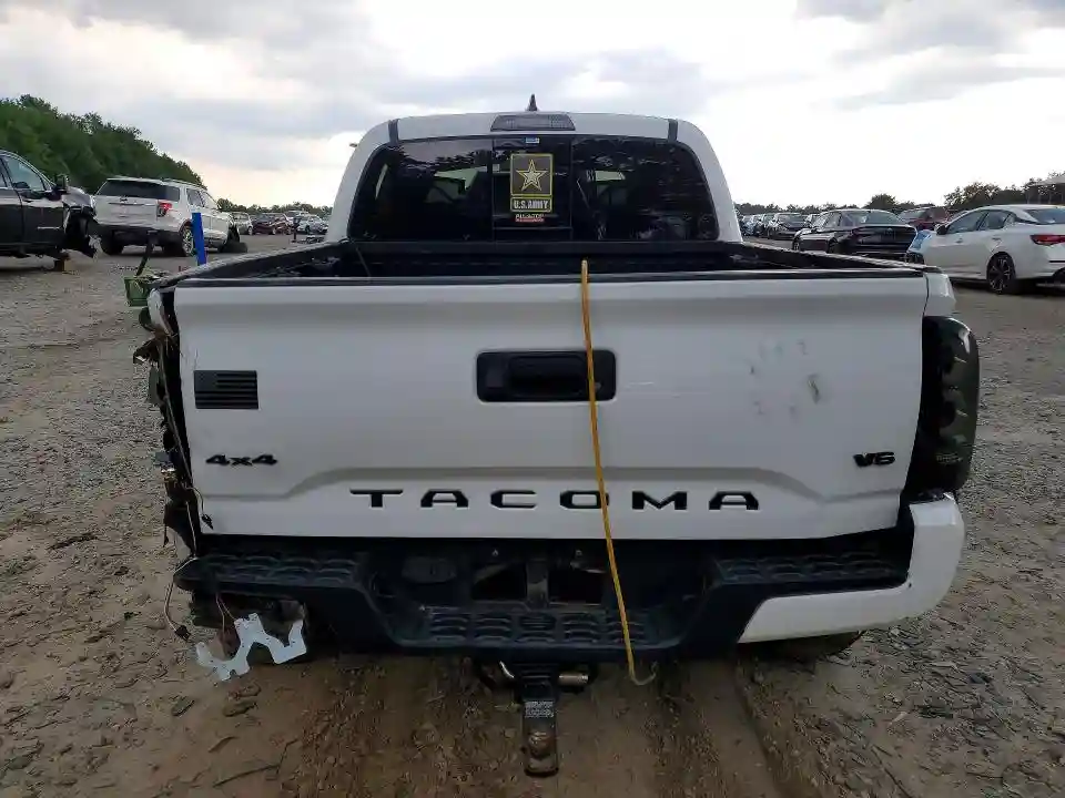 3TMCZ5ANXJM152554 2018 TOYOTA TACOMA-5
