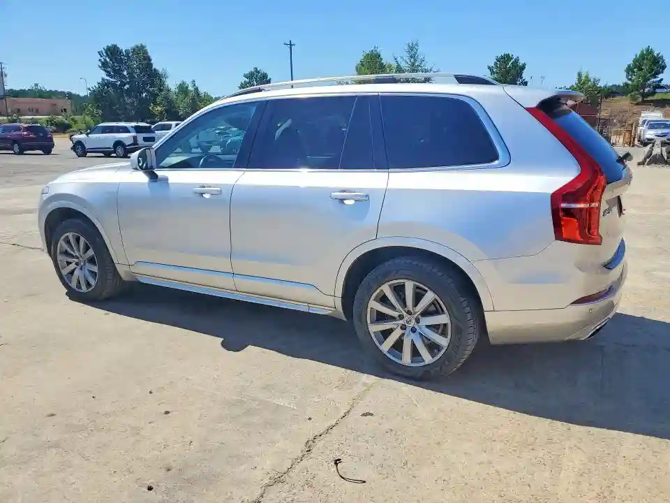 YV4A22PK7H1119328 2017 VOLVO XC90-1