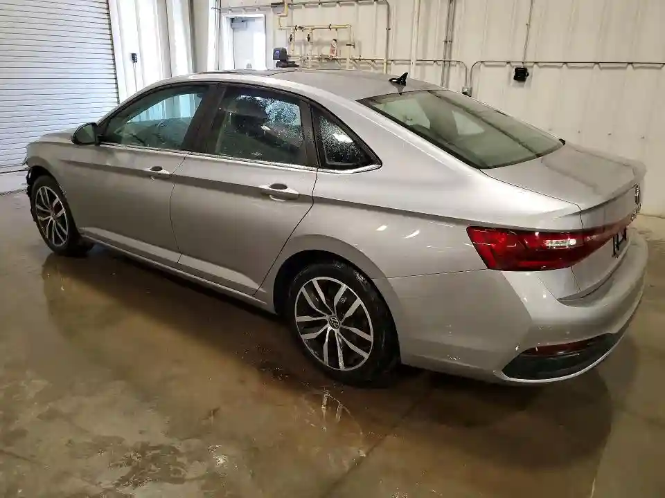 3VW7X7BU3SM012398 2025 VOLKSWAGEN JETTA-1
